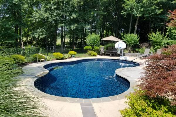 In ground pool with a Garrett liner